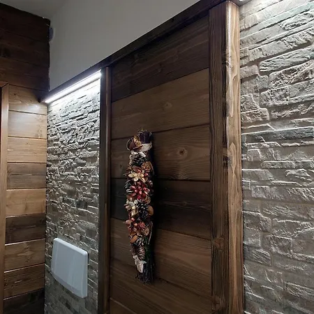 Bilocale Centro Paese Con Posto Auto Apartment Madonna di Campiglio